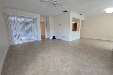 Condo in Bradenton, Florida, 2 bedrooms  № 1800629 - photo 12