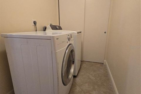 Condo in Bradenton, Florida, 2 bedrooms  № 1800629 - photo 22