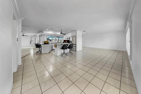 Villa ou maison à louer à Apollo Beach, Floride: 3 chambres, 191.29 m2 № 2102353 - photo 23