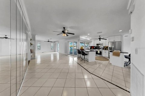 Villa ou maison à louer à Apollo Beach, Floride: 3 chambres, 191.29 m2 № 2102353 - photo 30