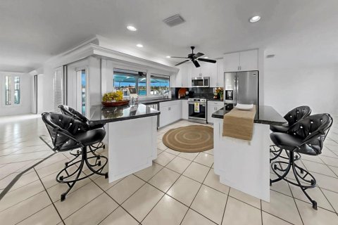 Villa ou maison à louer à Apollo Beach, Floride: 3 chambres, 191.29 m2 № 2102353 - photo 24