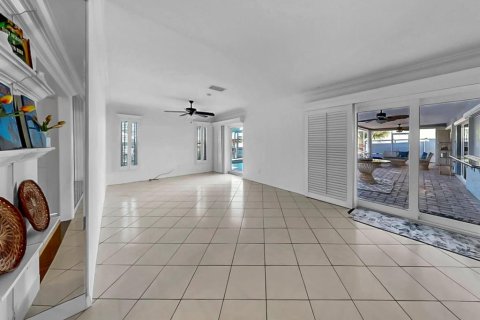 Villa ou maison à louer à Apollo Beach, Floride: 3 chambres, 191.29 m2 № 2102353 - photo 27