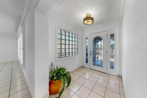 Villa ou maison à louer à Apollo Beach, Floride: 3 chambres, 191.29 m2 № 2102353 - photo 10