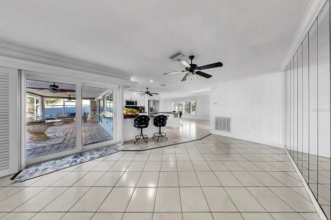 Villa ou maison à louer à Apollo Beach, Floride: 3 chambres, 191.29 m2 № 2102353 - photo 29