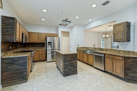 House in Summerfield, Florida 3 bedrooms, 173.73 sq.m. № 2220554 - photo 6