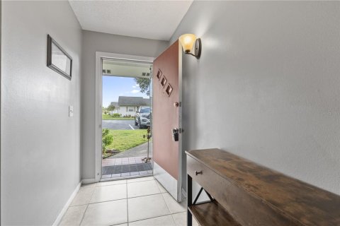 Condo in DeLand, Florida, 2 bedrooms  № 1797348 - photo 13