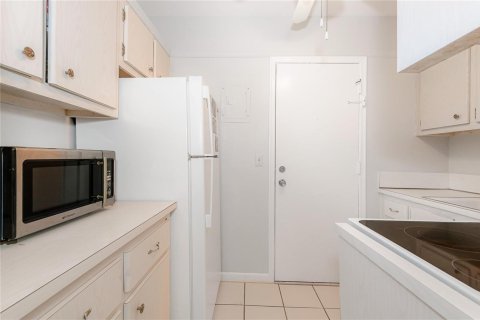 Купить кондоминиум в Форт-Лодердейл, Флорида 3 комнаты, 60.39м2, № 2260452 - фото 6