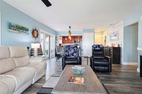Condominio en venta en Saint Petersburg, Florida, 2 dormitorios, 94.57 m2 № 1344040 - foto 19