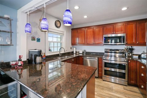 Condominio en venta en Saint Petersburg, Florida, 2 dormitorios, 94.57 m2 № 1344040 - foto 9