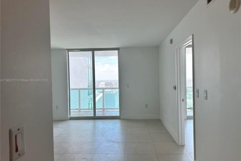 Copropriété à vendre à Miami, Floride: 1 chambre, 78.13 m2 № 1930756 - photo 11