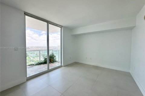 Copropriété à vendre à Miami, Floride: 1 chambre, 78.13 m2 № 1930756 - photo 18
