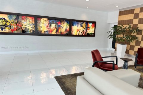 Copropriété à vendre à Miami, Floride: 1 chambre, 78.13 m2 № 1930756 - photo 6