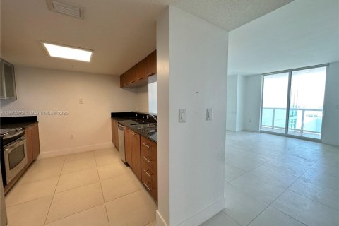Copropriété à vendre à Miami, Floride: 1 chambre, 78.13 m2 № 1930756 - photo 10