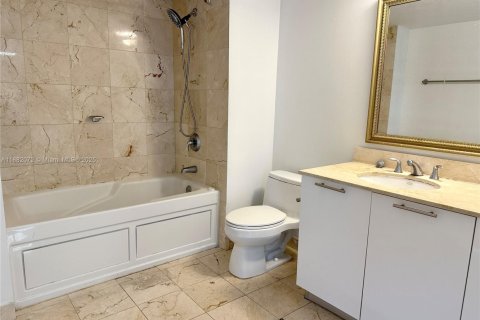 Copropriété à vendre à Miami, Floride: 1 chambre, 78.13 m2 № 1930756 - photo 13