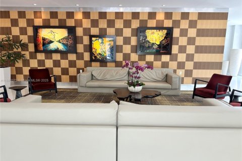 Copropriété à vendre à Miami, Floride: 1 chambre, 78.13 m2 № 1930756 - photo 5