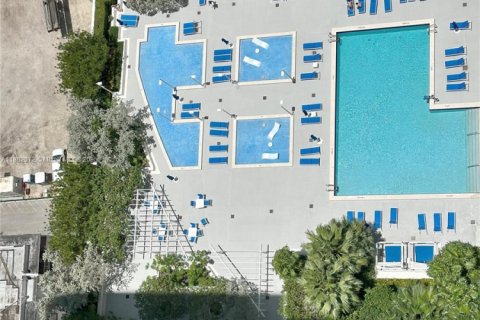 Copropriété à vendre à Miami, Floride: 1 chambre, 78.13 m2 № 1930756 - photo 28