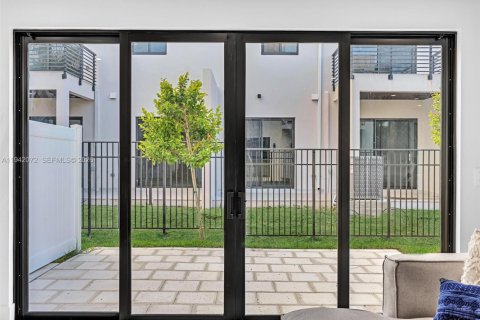 Купить таунхаус в Дания-Бич, Флорида 3 спальни, 189.52м2, № 1999069 - фото 18