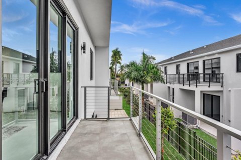 Купить таунхаус в Дания-Бич, Флорида 3 спальни, 189.52м2, № 1999069 - фото 29