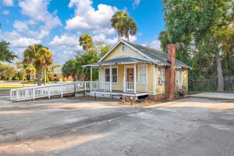 Commercial property in New Smyrna Beach, Florida 168.52 sq.m. № 2221130 - photo 10