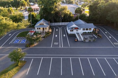 Commercial property in New Smyrna Beach, Florida 168.52 sq.m. № 2221130 - photo 6