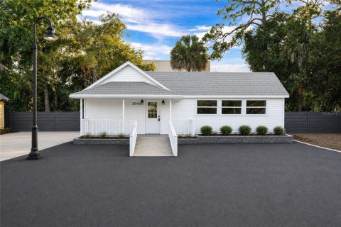 Commercial property in New Smyrna Beach, Florida 168.52 sq.m. № 2221130 - photo 16