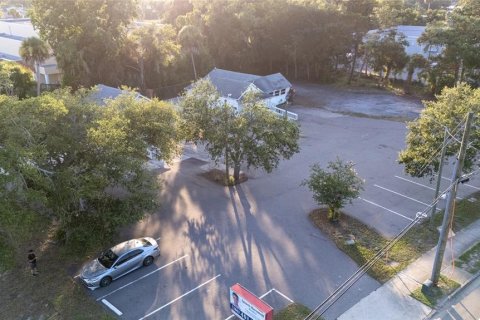 Commercial property in New Smyrna Beach, Florida 168.52 sq.m. № 2221130 - photo 3