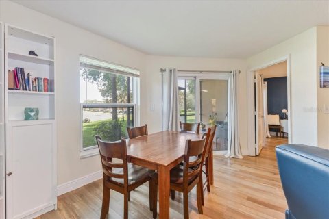 Condo in Orlando, Florida, 2 bedrooms  № 1798409 - photo 15