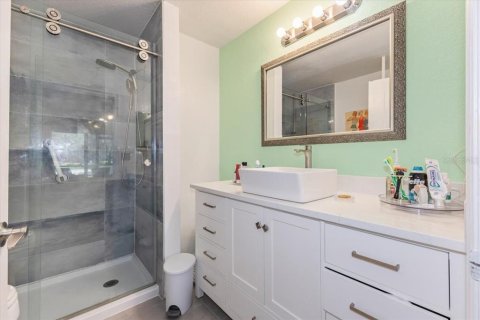 Condo in Orlando, Florida, 2 bedrooms  № 1798409 - photo 18