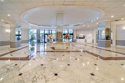 Condo in Hollywood, Florida, 2 bedrooms  № 1863583 - photo 24