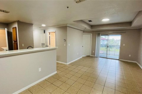 Condo in Orlando, Florida, 2 bedrooms  № 1880930 - photo 16