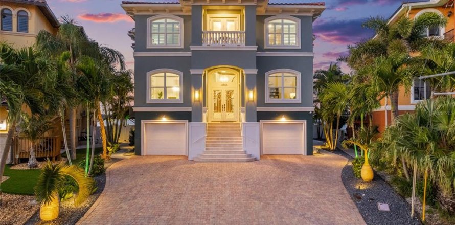 Casa en Redington Beach, Florida 4 dormitorios, 441.47 m2 № 1745001