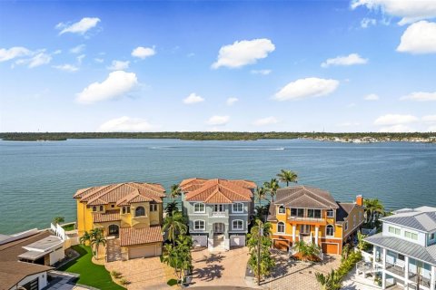 Casa en venta en Redington Beach, Florida, 4 dormitorios, 441.47 m2 № 1745001 - foto 4