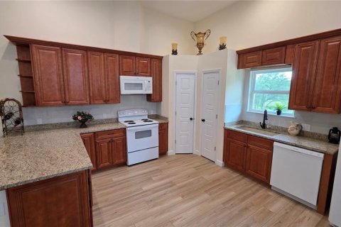 House in Hawthorne, Florida 3 bedrooms, 150.5 sq.m. № 2109883 - photo 8