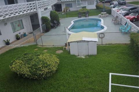 Condo à Hollywood, Floride, 2 chambres  № 1940750