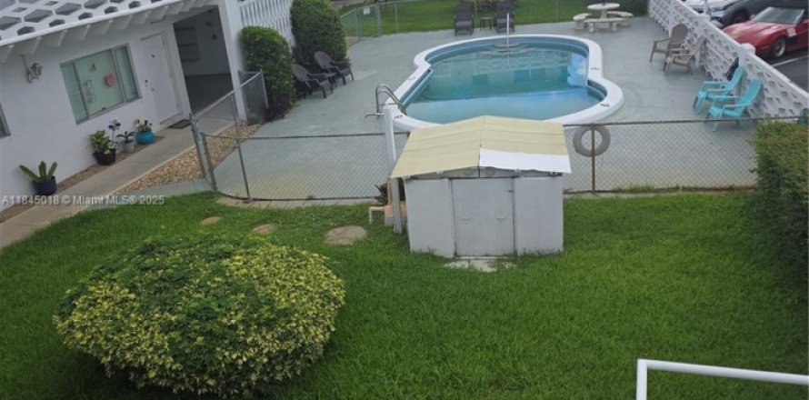 Condo à Hollywood, Floride, 2 chambres  № 1940750