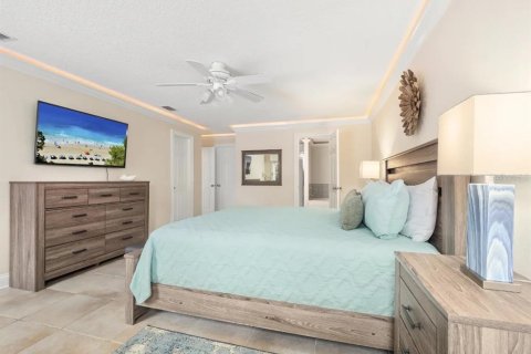 Casa en venta en Palm Coast, Florida, 4 dormitorios, 200.67 m2 № 2199097 - foto 14
