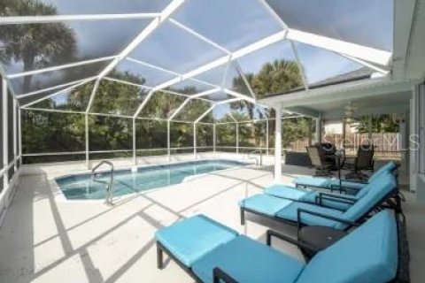Casa en venta en Palm Coast, Florida, 4 dormitorios, 200.67 m2 № 2199097 - foto 3