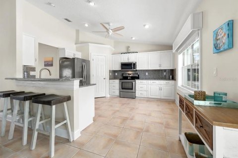 Casa en venta en Palm Coast, Florida, 4 dormitorios, 200.67 m2 № 2199097 - foto 6