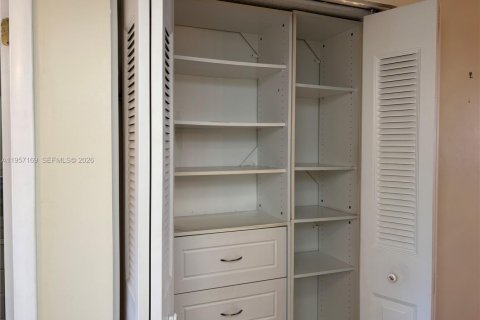 Condominio en alquiler en Hollywood, Florida, 1 dormitorio, 65.96 m2 № 2020917 - foto 22