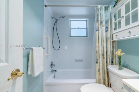 Condominio en alquiler en Hollywood, Florida, 1 dormitorio, 65.96 m2 № 2020917 - foto 16