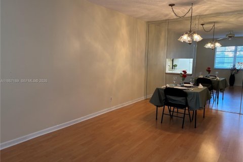 Condominio en alquiler en Hollywood, Florida, 1 dormitorio, 65.96 m2 № 2020917 - foto 10