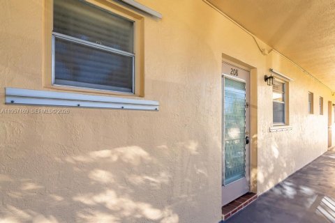 Condominio en alquiler en Hollywood, Florida, 1 dormitorio, 65.96 m2 № 2020917 - foto 6