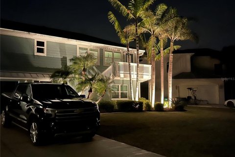 Villa ou maison à vendre à Port Charlotte, Floride: 4 chambres, 252.42 m2 № 2127939 - photo 3