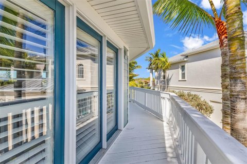 Villa ou maison à vendre à Port Charlotte, Floride: 4 chambres, 252.42 m2 № 2127939 - photo 6