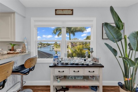Villa ou maison à vendre à Port Charlotte, Floride: 4 chambres, 252.42 m2 № 2127939 - photo 12