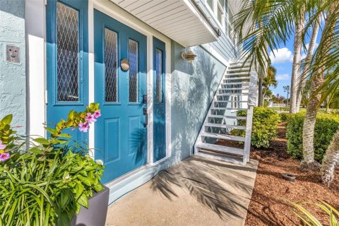 Villa ou maison à vendre à Port Charlotte, Floride: 4 chambres, 252.42 m2 № 2127939 - photo 5