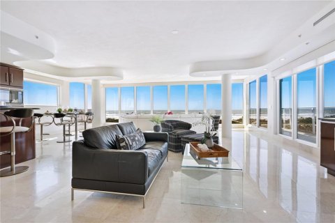 Condo in Sarasota, Florida, 3 bedrooms  № 2104302 - photo 10