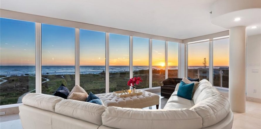 Condo in Sarasota, Florida, 3 bedrooms  № 2104302