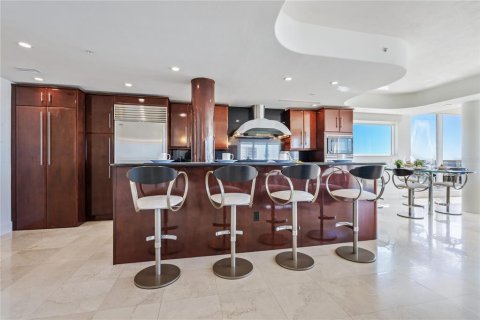 Condo in Sarasota, Florida, 3 bedrooms  № 2104302 - photo 13