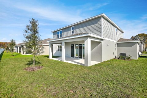 House in Tavares, Florida 4 bedrooms, 281.49 sq.m. № 2234129 - photo 1